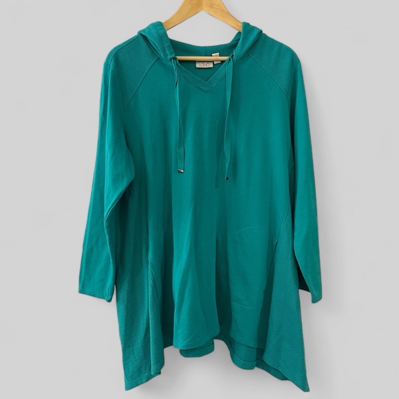 LOGO by Lori Goldstein Tops - LOGO Pullover Top Womens Size 1X Teal Green Long Sleeve Hooded V Neck